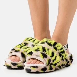 UGG FLUFF YEAH ANIMALIA - Platform sandals slides slippers KEY LIME SIZE 8 NEW!!